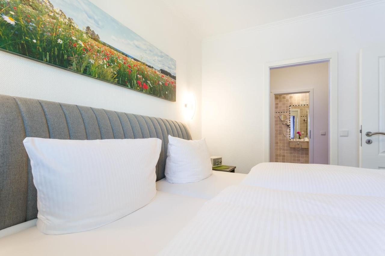 Strandvilla Seeadler Hinter Duene Und Meer Binz Exterior photo